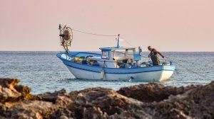 Pêche en mer à l'aide d'un bateau